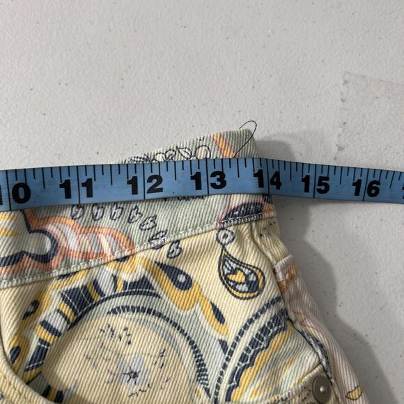 BLANKNYC Denim Shorts Womens 27 The Barrow Paisley Cut Off High Rise Frayed‎ Hem - Picture 4 of 6